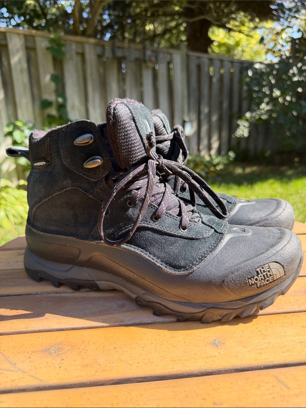 The North Face Chilkat Waterproof Winter Boots Heatseeker 200g Men Size 8